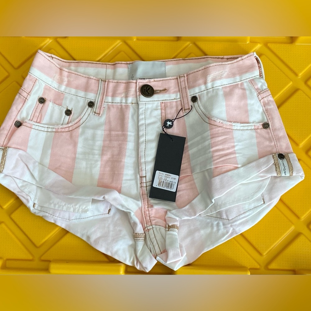 One Teaspoon Candy Stripe Bandits Shorts - Picture 1 of 7